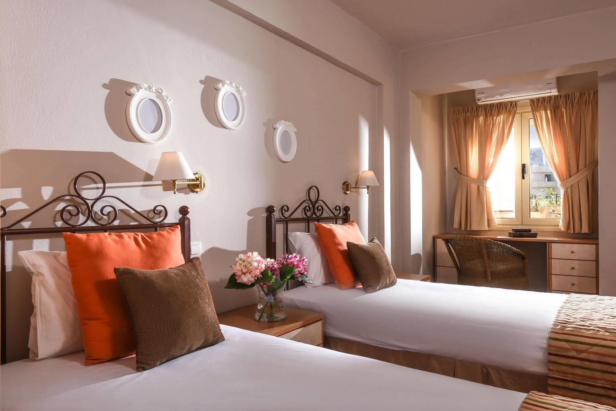 Ammos Boutique Apartments & Suites ماليا المظهر الخارجي الصورة