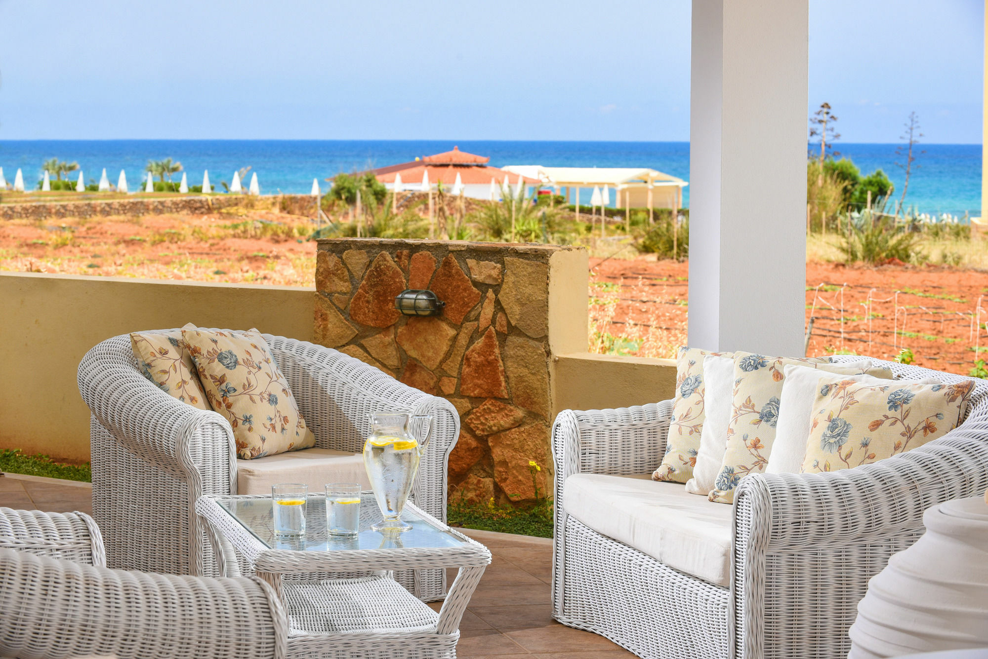 Ammos Boutique Apartments & Suites ماليا المظهر الخارجي الصورة
