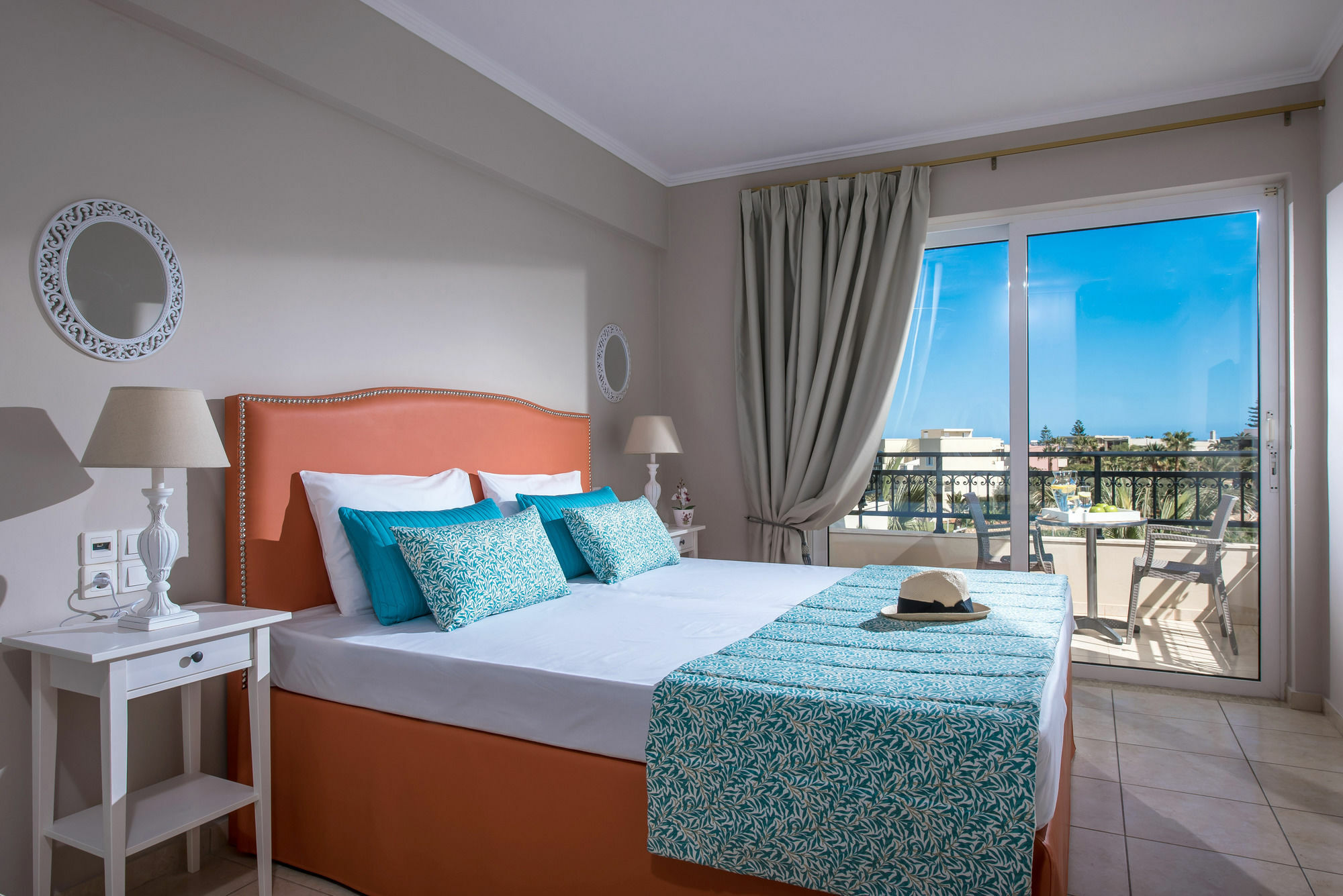 Ammos Boutique Apartments & Suites ماليا المظهر الخارجي الصورة